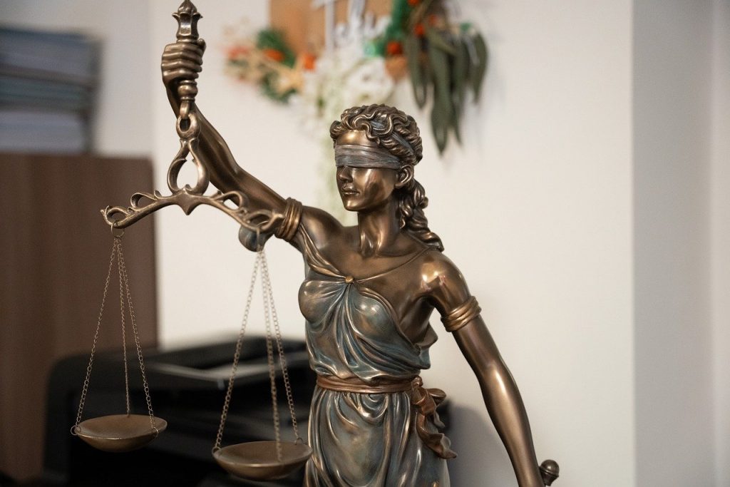 law, justice, judgment-8722596.jpg