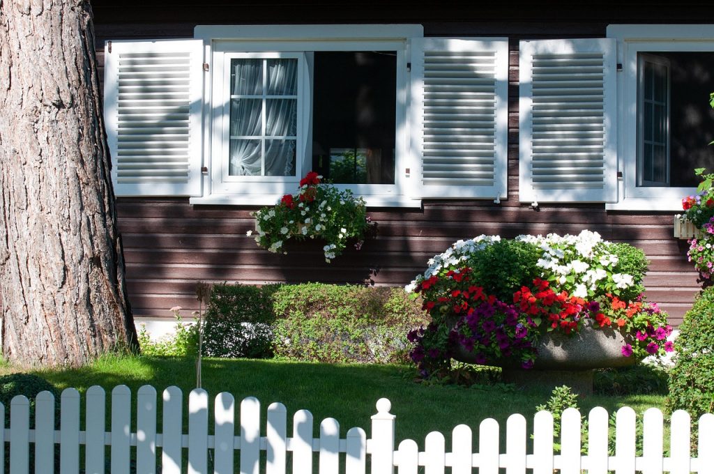 house, nature, fence, window, garden, home-6623407.jpg