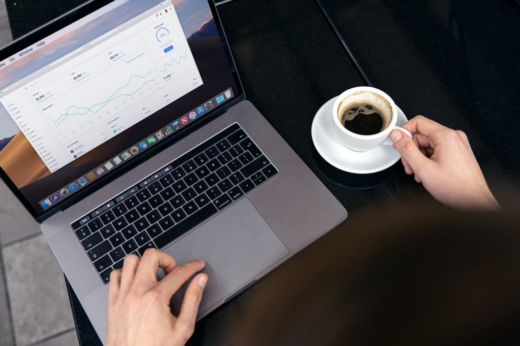 laptop, work, coffee, chart, man, freelancer, freelance, hands, device, keyboard, winter, outdoors, remote, chart, freelancer, freelancer, freelancer, freelancer, freelancer, freelance-6062435.jpg